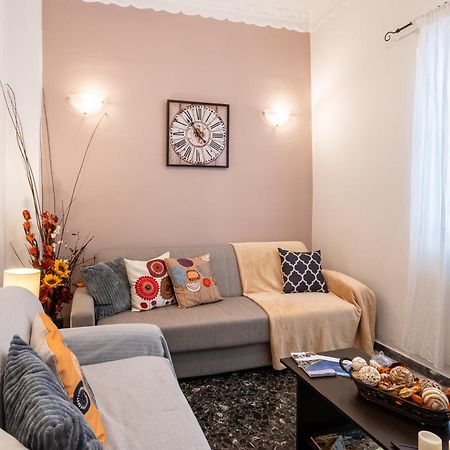 Sofi'S Flat In The City Center, 5Min To The Sea Kalamata Exterior photo