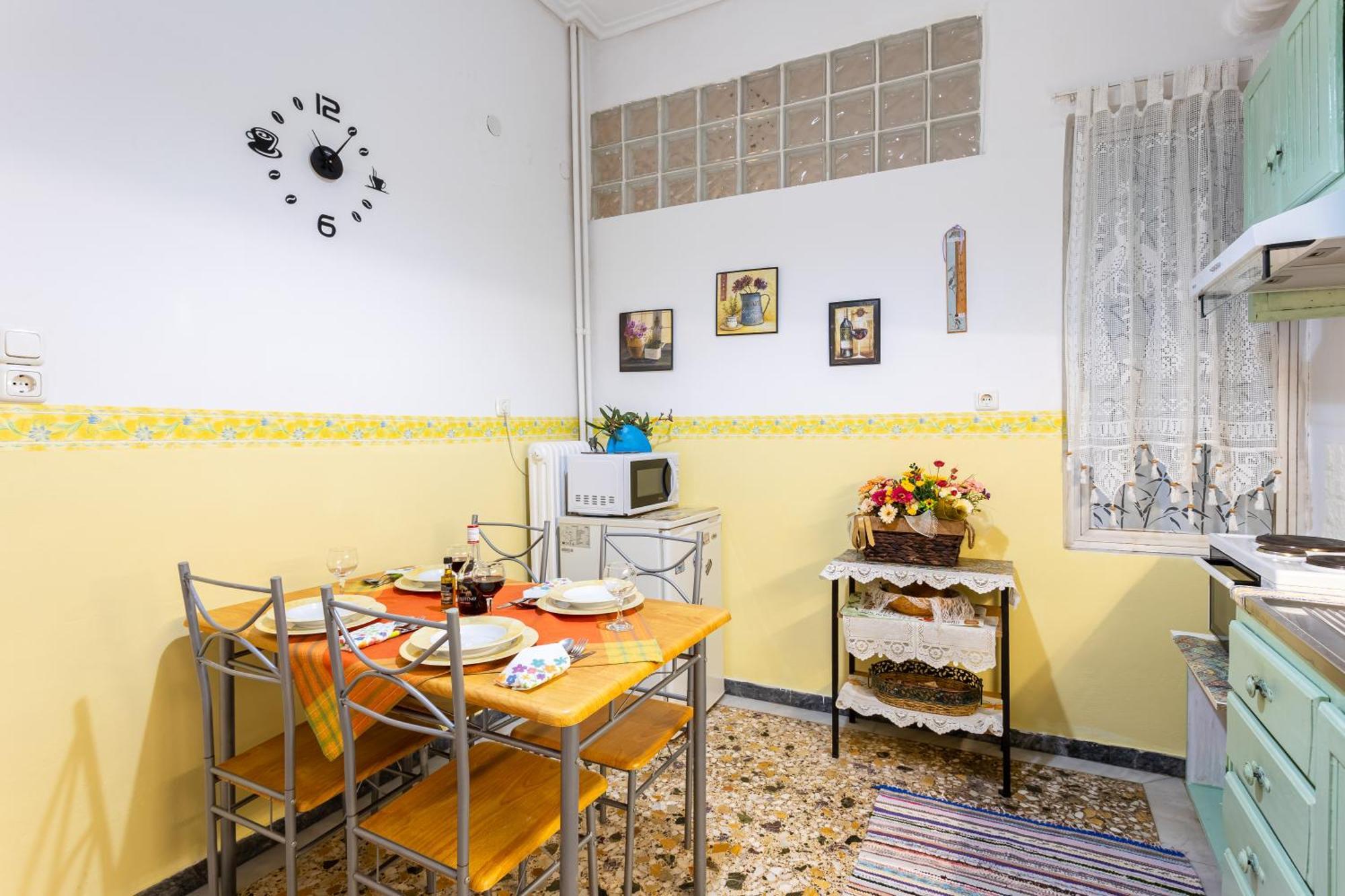 Sofi'S Flat In The City Center, 5Min To The Sea Kalamata Exterior photo