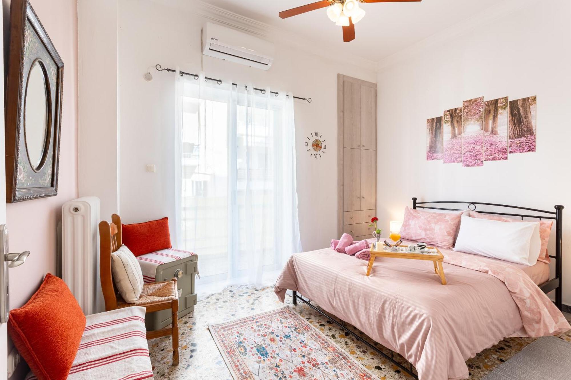 Sofi'S Flat In The City Center, 5Min To The Sea Kalamata Exterior photo